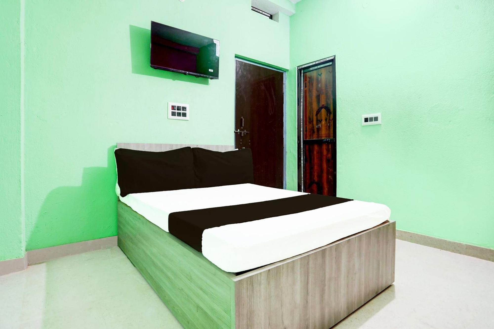 Hotel O Mochu Vatika Marriage Hall & Guest House Патна Екстериор снимка