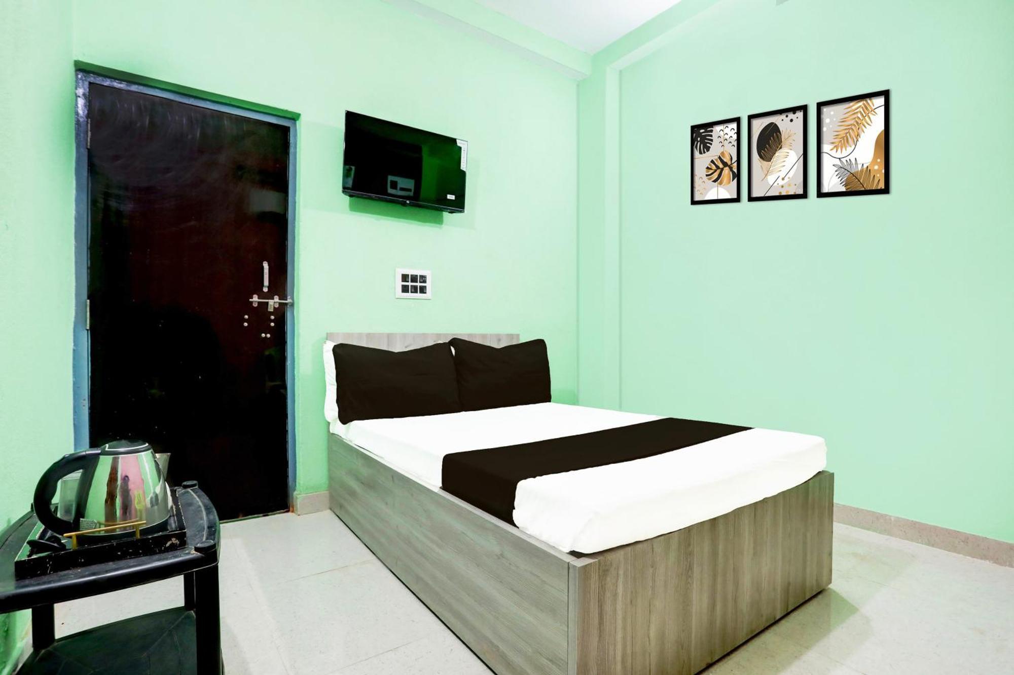Hotel O Mochu Vatika Marriage Hall & Guest House Патна Екстериор снимка